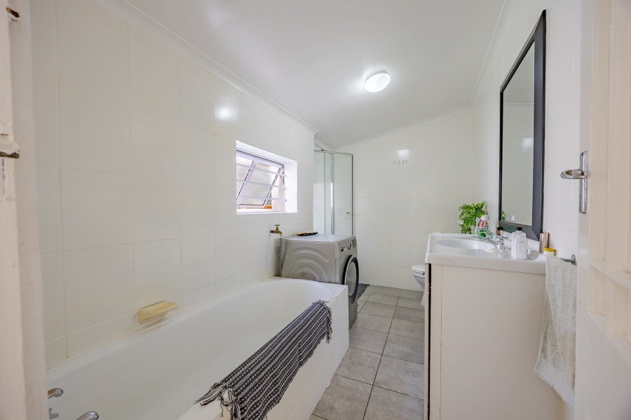 2 Bedroom Property for Sale in Observatory Western Cape